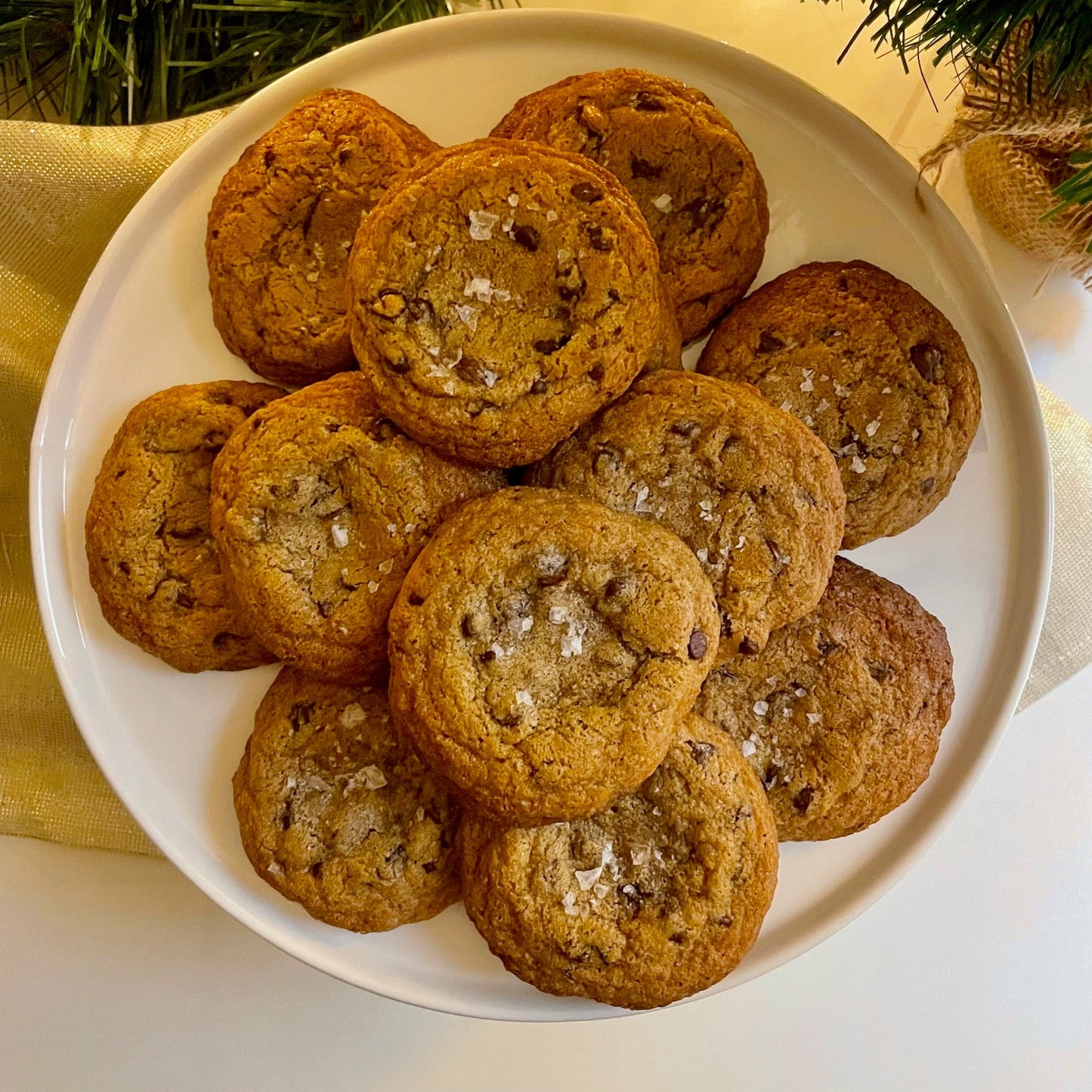 brown butter chocolate chip cookie party box (60)